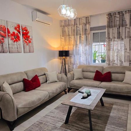 Grace'S Centre Apartment Shkodër Dış mekan fotoğraf