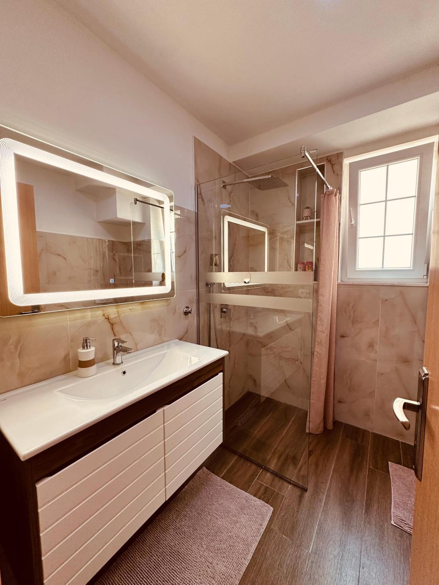 Grace'S Centre Apartment Shkodër Dış mekan fotoğraf